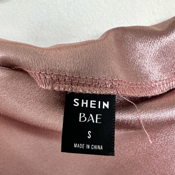 Satin Midi Skirt in Dusty Pink Size S - Picture 7 of 11